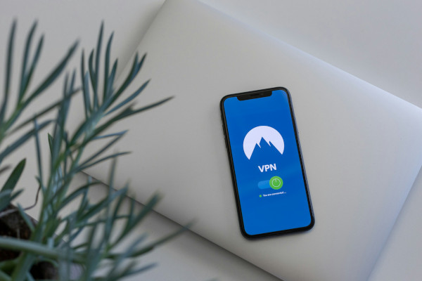 Come configurare una VPN sullo smartphone. Guida pratica