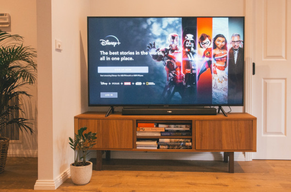 Fibra ottica e trasmissione televisiva: IPTV e streaming