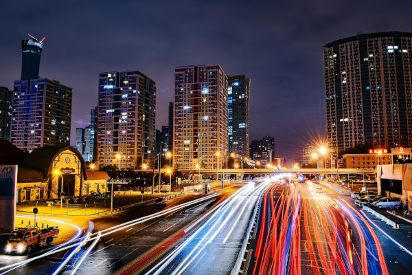Integrazione fibra, IoT e piattaforme di analisi dati
