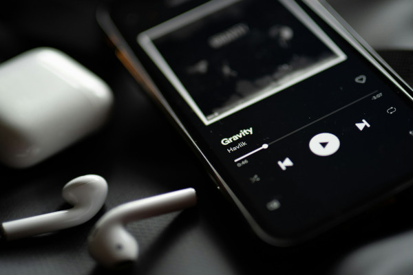 Musica in streaming tra Spotify, Apple Music e non solo